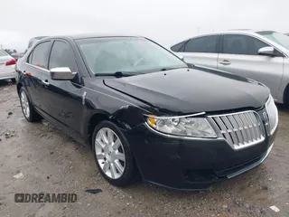 2011 Lincoln MKZ with VIN 3LNHL2GC3BR759343, listed as a IAAI auction lot 41578260 with 105,912 mi miles. Bid and sale history available at carsss.com. Image 1.