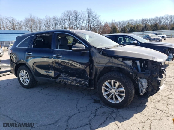 2016 Kia Sorento LX with VIN 5XYPGDA55GG180138, listed as a Copart auction lot 86899814 with 119,508 mi miles and Salvage Title. Bid and sale history available at carsss.com. Image 4.