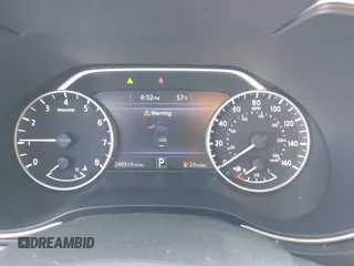 2016 Nissan Maxima Platinum z VIN 1N4AA6AP1GC416590, wystawiony jako IAAI lot #41817288 z przebiegiem 248 514 mil mil oraz . Historia ofert i sprzedaży dostępna na DreamBid. Obrazek 7.