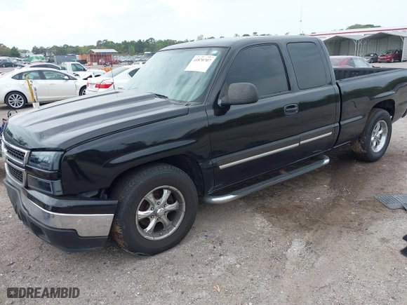 2006 Chevrolet Silverado 1500 LT1 with VIN 1GCEC19Z36Z119573, listed as a IAAI auction lot 41870707 with 154,245 mi miles. Bid and sale history available at carsss.com. Image 2.