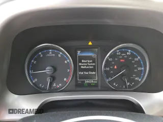 2018 Toyota RAV4 Limited z VIN JTMDFREV5JJ232565, wystawiony jako Copart lot #57521735 z przebiegiem 34 439 mil mil oraz Szkoda całkowita • Salvage title. Historia ofert i sprzedaży dostępna na DreamBid. Obrazek 9.