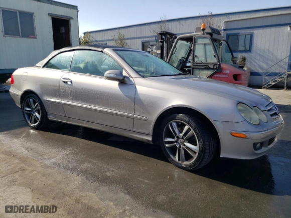 2006 Mercedes-Benz CLK-Class 3.5L with VIN WDBTK56G96T059286, listed as a Copart auction lot 88762015 with 148,129 mi miles and Clean Title. Bid and sale history available at carsss.com. Image 4.