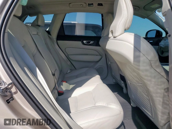 2024 Volvo XC60 Ultimate Dark Theme с VIN YV4L12RM0R1933865, выставлен на аукционе Copart как лот 52243825 с пробегом 5 887 миль миль и Списание • Salvage title. История ставок и продаж доступна на DreamBid. Изображение 11.