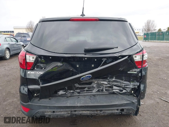 2019 Ford Escape SE with VIN 1FMCU0GD4KUA60347, listed as a IAAI auction lot 41918075 with 27,695 mi miles. Bid and sale history available at carsss.com. Image 6.