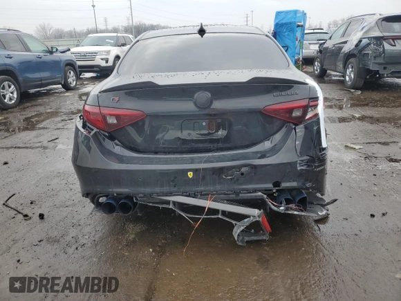 2021 Alfa Romeo Giulia Ti z VIN ZARFANBN3M7644625, wystawiony jako Copart lot #43411055 z przebiegiem Nie podano mil oraz Nie do naprawy • Non repairable. Historia ofert i sprzedaży dostępna na DreamBid. Obrazek 6.