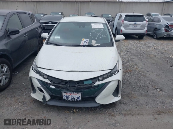 2017 Toyota Prius Plus z VIN JTDKARFP5H3054435, wystawiony jako IAAI lot #42316988 z przebiegiem 82 036 mil mil oraz . Historia ofert i sprzedaży dostępna na DreamBid. Obrazek 13.