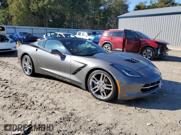 2015 Chevrolet Corvette Z51 3LT z VIN 1G1YM2D7XF5112657, wystawiony jako Copart lot #89336445 z przebiegiem Nie podano mil oraz Nie do naprawy • Non repairable. Historia ofert i sprzedaży dostępna na DreamBid. Obrazek 4.