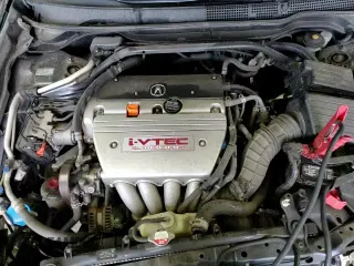 2004 Acura TSX z VIN JH4CL95884C043947, wystawiony jako Copart lot #86397134 z przebiegiem 151 570 mil mil oraz Szkoda całkowita • Salvage title. Historia ofert i sprzedaży dostępna na DreamBid. Obrazek 16.