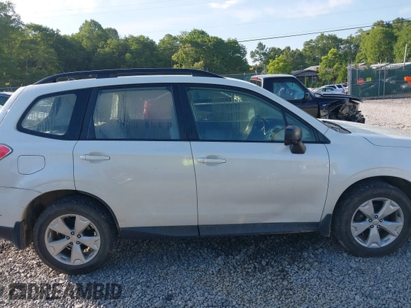 2015 Subaru Forester 2.5i with VIN JF2SJABC1FH557918, listed as a IAAI auction lot 42645355 with 288,345 mi miles and . Bid and sale history available at DreamBid. Image 13.