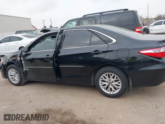 2017 Toyota Camry XLE with VIN 4T1BF1FK0HU344840, listed as a IAAI auction lot 41802154 with 132,807 mi miles. Bid and sale history available at carsss.com. Image 14.