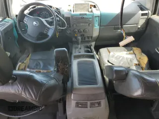 2004 Nissan Titan LE z VIN 1N6AA07B24N515239, wystawiony jako Copart lot #54713705 z przebiegiem 291 421 mil mil oraz Szkoda całkowita • Salvage title. Historia ofert i sprzedaży dostępna na DreamBid. Obrazek 8.