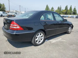 2004 Mercedes-Benz C 320 with VIN WDBRF64J64F506798, listed as a Copart auction lot 71308534 with 85,592 mi miles and Salvage Title. Bid and sale history available at DreamBid. Image 3.