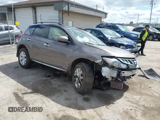 2014 Nissan Murano S z VIN JN8AZ1MW4EW523688, wystawiony jako IAAI lot #42325985 z przebiegiem 99 017 mil mil oraz . Historia ofert i sprzedaży dostępna na DreamBid. Obrazek 1.