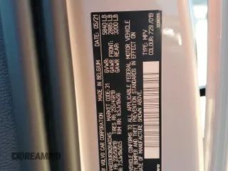 2022 Volvo XC40 Twin Plus z VIN YV4ED3UR3N2640345, wystawiony jako Copart lot #74648914 z przebiegiem 11 863 mil mil oraz Szkoda całkowita • Salvage title. Historia ofert i sprzedaży dostępna na DreamBid. Obrazek 13.