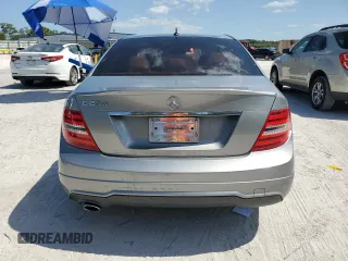 2014 Mercedes-Benz C 250 Sport z VIN WDDGF4HB1EG248594, wystawiony jako Copart lot #57993475 z przebiegiem 100 220 mil mil oraz Czysty tytuł • Clean title. Historia ofert i sprzedaży dostępna na DreamBid. Obrazek 6.