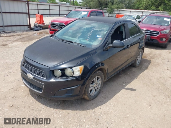 2013 Chevrolet Sonic LT with VIN 1G1JC5SH6D4245940, listed as a IAAI auction lot 42124231 with 1 mi miles. Bid and sale history available at carsss.com. Image 2.