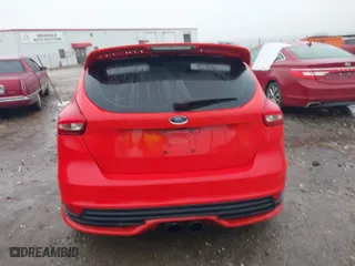 2015 Ford Focus ST with VIN 1FADP3L93FL224661, listed as a IAAI auction lot 41169980 with 113,283 mi miles. Bid and sale history available at carsss.com. Image 16.