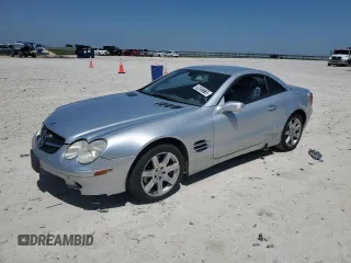 2006 Mercedes-Benz SL 500 z VIN WDBSK75F86F117595, wystawiony jako Copart lot #52506965 z przebiegiem 114 142 mil mil oraz Szkoda całkowita • Salvage title. Historia ofert i sprzedaży dostępna na DreamBid. Obrazek 1.