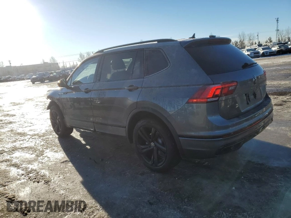 2024 Volkswagen Tiguan SE R-Line Black with VIN 3VV8B7AX9RM129190, listed as a Copart auction lot 88145965 with 3,921 mi miles and Salvage title. Bid and sale history available at DreamBid. Image 2.