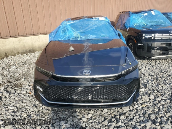 2024 Toyota Crown XLE with VIN JTDAAAAFXR3021895, listed as a Copart auction lot 84371934 with 0 mi miles and Salvage Title. Bid and sale history available at carsss.com. Image 5.
