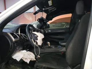 2017 Jeep Grand Cherokee Altitude z VIN 1C4RJFAG7HC799708, wystawiony jako Copart lot #58919145 z przebiegiem Nie podano mil oraz Szkody całkowita. Historia ofert i sprzedaży dostępna na DreamBid. Obrazek 7.