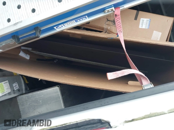 2018 Ram ProMaster Cargo with VIN 3C6URVJG9JE153637, listed as a IAAI auction lot 41877822 with 73,489 mi miles. Bid and sale history available at carsss.com. Image 20.