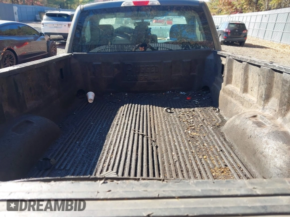 2017 Ford F-150 XL with VIN 1FTMF1E88HKC51000, listed as a IAAI auction lot 40738846 with 216,822 mi miles and . Bid and sale history available at DreamBid. Image 8.