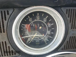 1971 Volkswagen Beetle с VIN 1112125854, выставлен на аукционе Copart как лот 57725065 с пробегом 87 888 миль миль и Чистый • Clean title. История ставок и продаж доступна на DreamBid. Изображение 9.