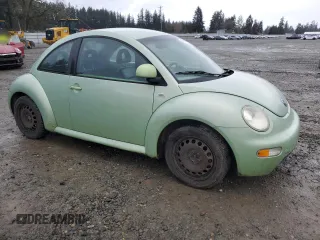 2000 Volkswagen Beetle GLS with VIN 3VWCA21C2YM408214, listed as a Copart auction lot 46713975 with 188,264 mi miles and Clean Title. Bid and sale history available at DreamBid. Image 4.