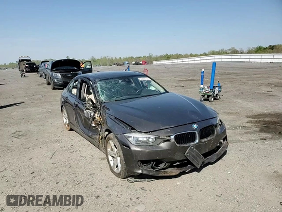 2015 BMW 3 Series 328i xDrive z VIN WBA3B3G58FNT19925, wystawiony jako Copart lot #53828135 z przebiegiem 94 769 mil mil oraz Szkoda całkowita • Salvage title. Historia ofert i sprzedaży dostępna na DreamBid. Obrazek 13.