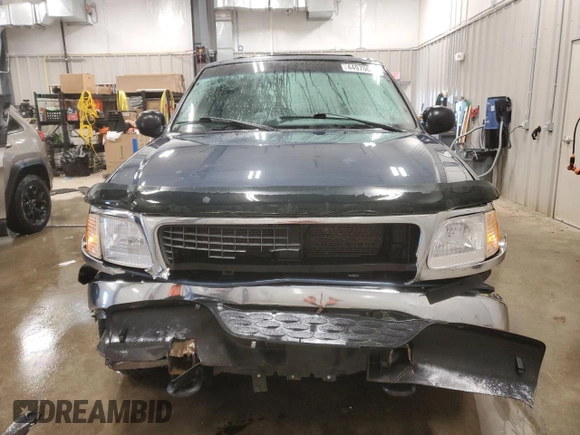 2000 Ford Expedition XLT with VIN 1FMPU16LXYLB28407, listed as a Copart auction lot 44970675 with 197,690 mi miles and Clean Title. Bid and sale history available at DreamBid. Image 5.