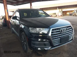 2018 Audi Q7 Premium Plus with VIN WA1LHAF71JD035974, listed as a IAAI auction lot 41601250 with 50,792 mi miles. Bid and sale history available at carsss.com. Image 1.