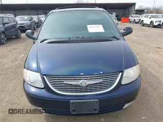 2001 Chrysler Town & Country LXi with VIN 2C4GP54L81R352276, listed as a IAAI auction lot 42059587 with 93,283 mi miles and . Bid and sale history available at DreamBid. Image 12.