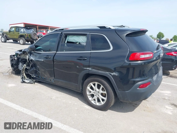 2016 Jeep Cherokee Altitude with VIN 1C4PJLCB7GW201332, listed as a IAAI auction lot 42061266 with 118,353 mi miles and . Bid and sale history available at DreamBid. Image 3.