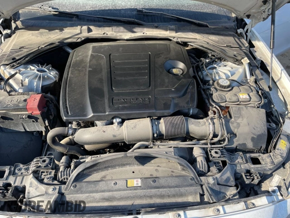 2018 Jaguar XF 25t with VIN SAJBR4FX5JCY70175, listed as a Copart auction lot 87513975 with 127,416 mi miles and Clean Title. Bid and sale history available at carsss.com. Image 7.