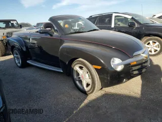 2004 Chevrolet SSR LS z VIN 1GCES14P64B108386, wystawiony jako Copart lot #76100334 z przebiegiem Nie podano mil oraz Szkody całkowita. Historia ofert i sprzedaży dostępna na DreamBid. Obrazek 4.