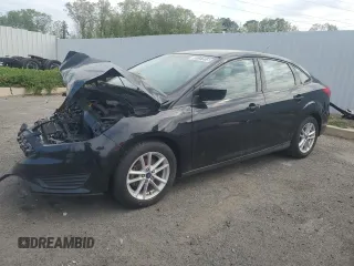 2018 Ford Focus SE z VIN 1FADP3F21JL237853, wystawiony jako Copart lot #55157515 z przebiegiem 54 971 mil mil oraz Czysty tytuł • Clean title. Historia ofert i sprzedaży dostępna na DreamBid. Obrazek 1.