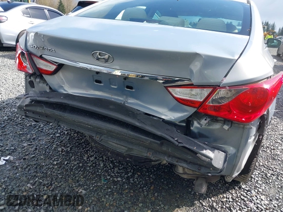 2011 Hyundai Sonata GLS with VIN 5NPEB4AC5BH255149, listed as a IAAI auction lot 41950130 with 76,245 mi miles and . Bid and sale history available at carsss.com. Image 6.