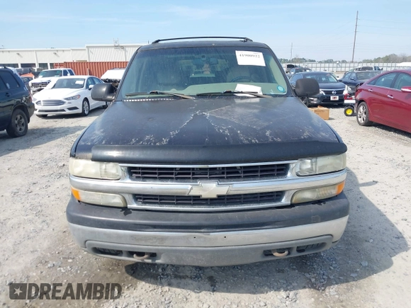 2002 Chevrolet Suburban LS with VIN 3GNEC16Z72G237048, listed as a IAAI auction lot 41900922 with 185,253 mi miles. Bid and sale history available at carsss.com. Image 6.