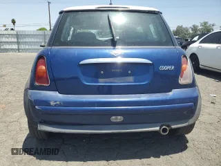 2004 MINI Hardtop z VIN WMWRC334X4TC51451, wystawiony jako Copart lot #61268235 z przebiegiem 149 750 mil mil oraz Szkoda całkowita • Salvage title. Historia ofert i sprzedaży dostępna na DreamBid. Obrazek 6.