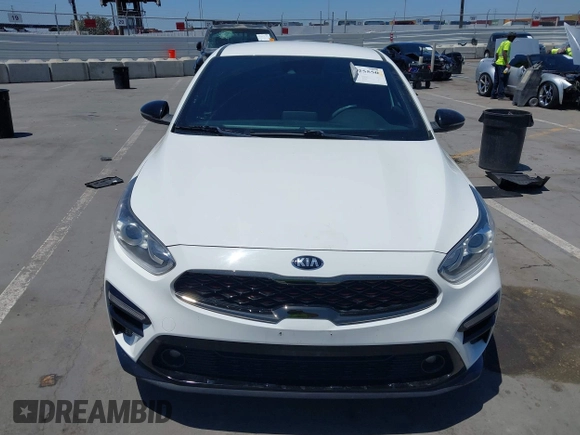 2021 Kia Forte GT-Line with VIN 3KPF34AD8ME284470, listed as a IAAI auction lot 42325550 with 40,600 mi miles and . Bid and sale history available at DreamBid. Image 13.