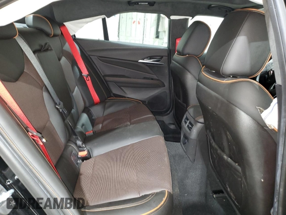 2022 Cadillac CT4-V z VIN 1G6DH5RLXN0112285, wystawiony jako Copart lot #52900265 z przebiegiem Nie podano mil oraz Szkody całkowita. Historia ofert i sprzedaży dostępna na DreamBid. Obrazek 11.
