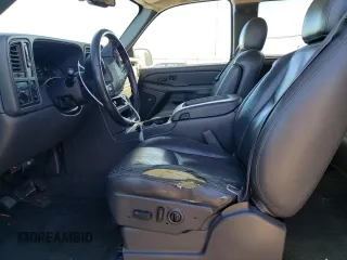 2006 Chevrolet Silverado 1500 LT1 with VIN 1GCEC19T06Z154227, listed as a Copart auction lot 43082745 with 197,982 mi miles and Salvage Title. Bid and sale history available at DreamBid. Image 7.