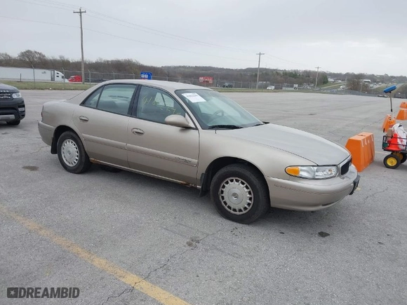 2001 Buick Century Custom with VIN 2G4WS52J611336390, listed as a IAAI auction lot 41822295 with 180380 miles. Bid and sale history available at carsss.com. Image 1.