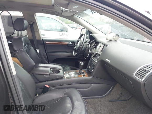 2007 Audi Q7 with VIN WA1AV74LX7D041803, listed as a IAAI auction lot 42744430 with 191,131 mi miles and . Bid and sale history available at DreamBid. Image 5.