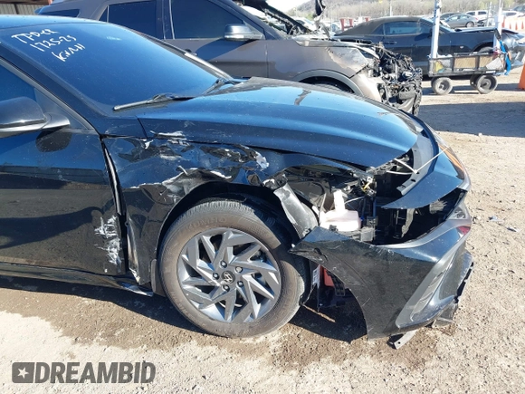 2024 Hyundai Elantra SEL with VIN KMHLM4DG4RU760241, listed as a IAAI auction lot 41849753 with 5,111 mi miles. Bid and sale history available at carsss.com. Image 6.