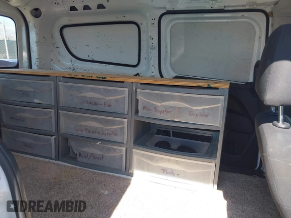 2015 Ram ProMaster City Cargo Tradesman z VIN ZFBERFAT2F6A01878, wystawiony jako IAAI lot #42677103 z przebiegiem 86 137 mil mil oraz . Historia ofert i sprzedaży dostępna na DreamBid. Obrazek 8.