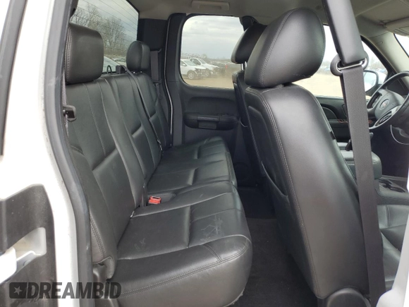 2013 GMC Sierra 1500 SLT with VIN 1GTR2WE79DZ178971, listed as a Copart auction lot 50870175 with 189,202 mi miles and Clean title. Bid and sale history available at DreamBid. Image 10.