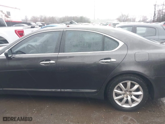2009 Lexus LS 460 with VIN JTHCL46F795004553, listed as a IAAI auction lot 41014224 with NaN miles. Bid and sale history available at carsss.com. Image 14.