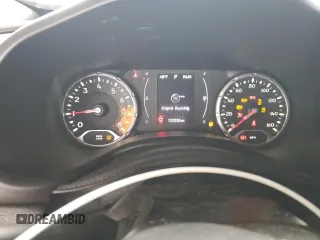 2017 Jeep Renegade Latitude z VIN ZACCJABB5HPF37984, wystawiony jako Copart lot #52618355 z przebiegiem 123 335 mil mil oraz Szkoda całkowita • Salvage title. Historia ofert i sprzedaży dostępna na DreamBid. Obrazek 9.